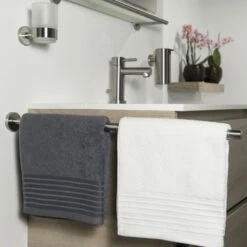 Tiger Telescopisch Handdoekrek Boston RVS 18 Tiger Telescopisch Handdoekrek Boston RVS -Badkamer Winkel 123 1008