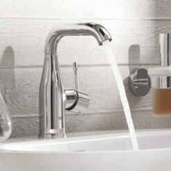 GROHE Wastafelkraan Essence M-size Met Hendel En Waste Chroom -Badkamer Winkel 123 3560